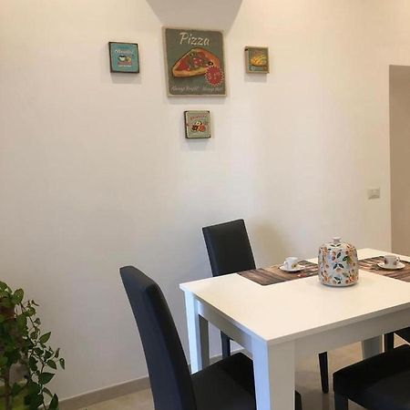 Annie'S Riviera Apartment Naples Luaran gambar